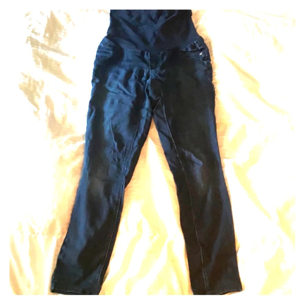 Maternity crop jeans